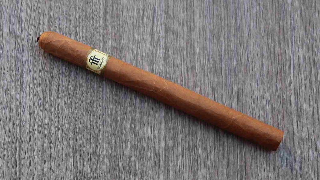 特立尼达 创建 品吸 - 高希霸雪茄